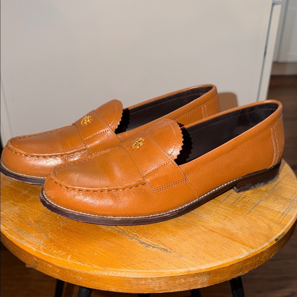 Tory Burch Classic Loafer Size 9 - Picture 3 of 11